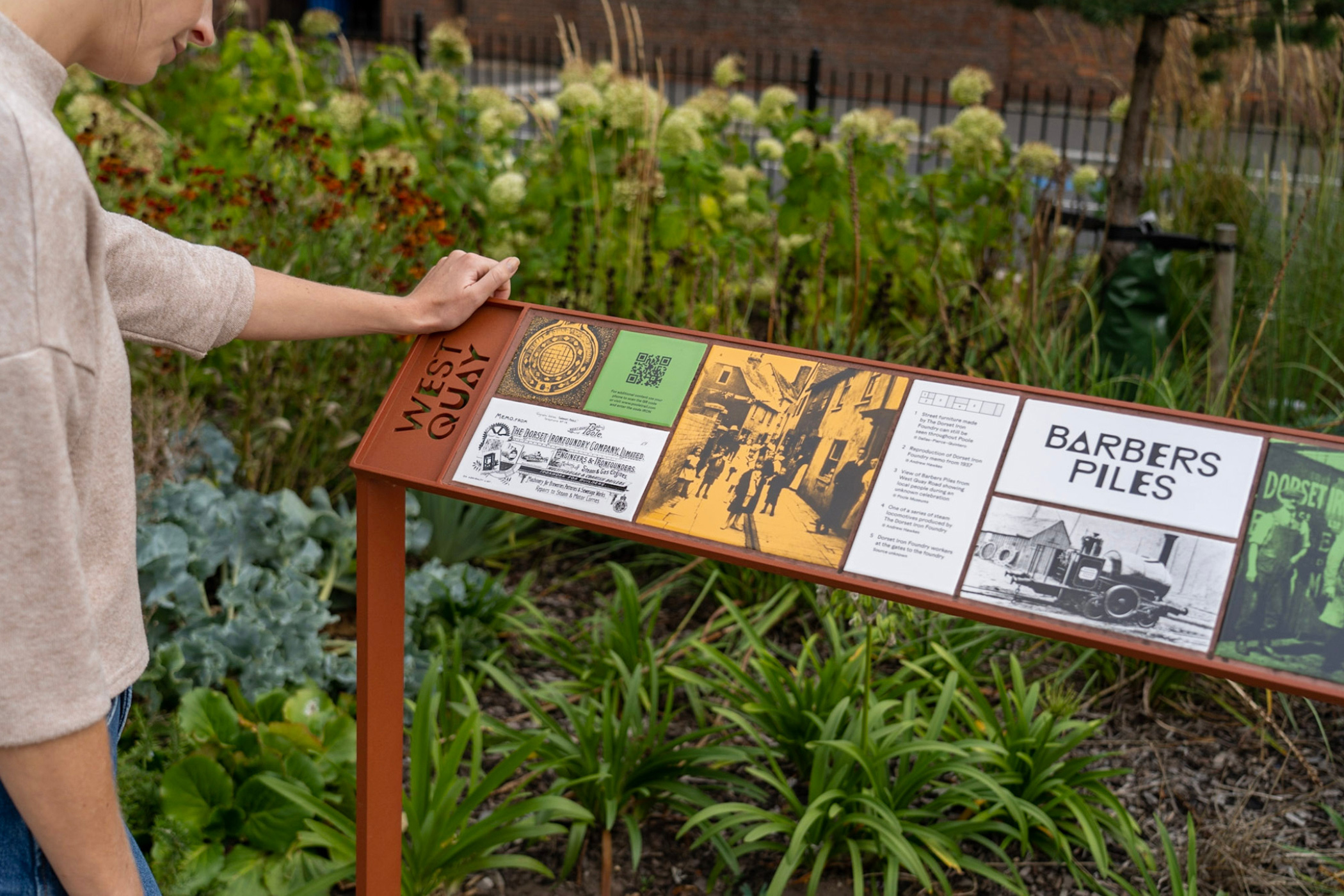 Stephen Barrett Graphic Design 0150_west_quay.00